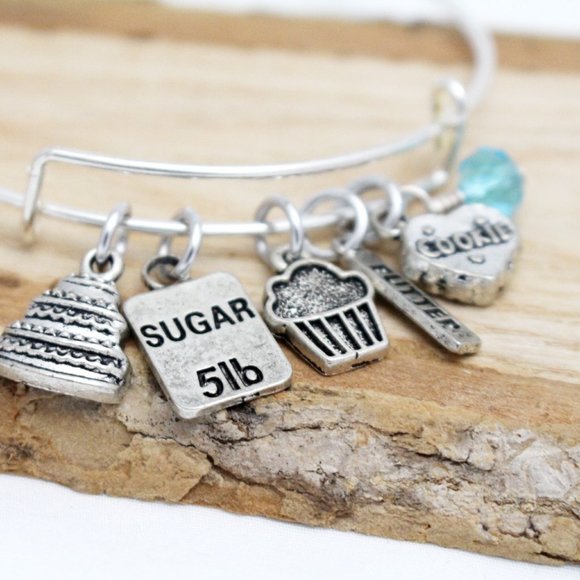 Bakers Delight - Adjustable Charm Bangle - Baker Gift - Handcrafted - Picture 1 of 4